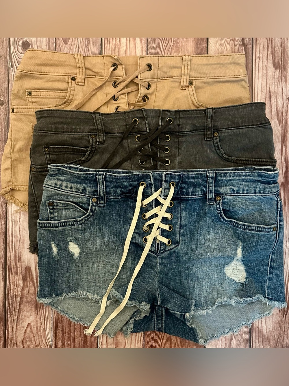 ☀️ BUNDLE OF 3 BILLABONG LACE UP SHORTS ☀️